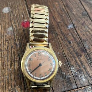 VINTAGE LE PHERE AREXO  BROWN  FACE MENS WATCH, Speidel band